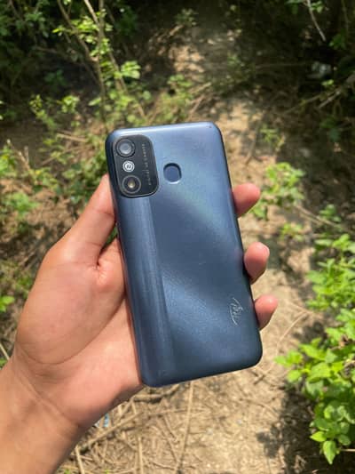 Itel A27