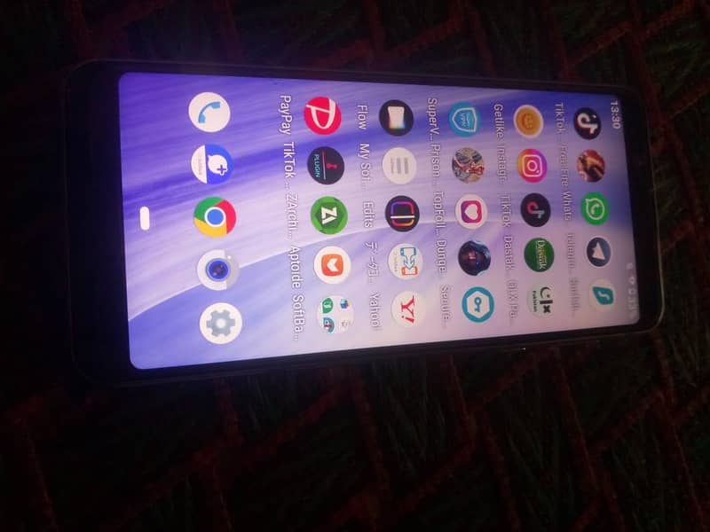 Sharp Aquos Sense 0