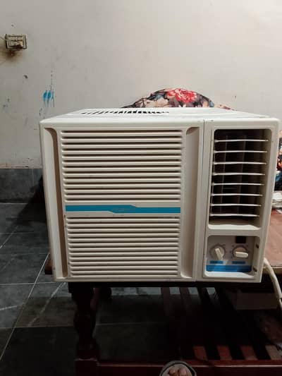 0.75 ton ac very good condition orignal gas hai