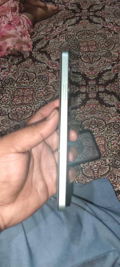 Realme Note 60
