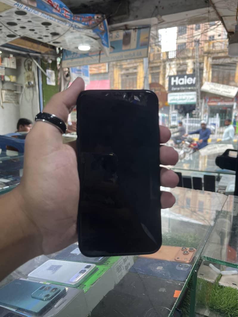 Apple iPhone 11 2