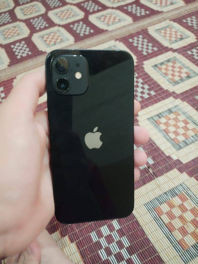 Apple iPhone 12 2