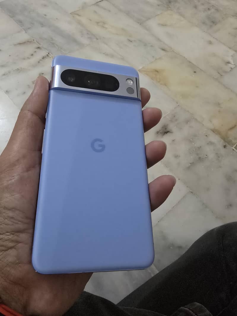 Google Pixel 8 Pro 2