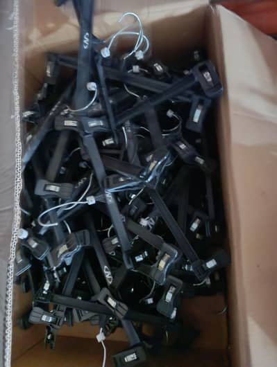 bulk counties clothes hanger available throwaway price