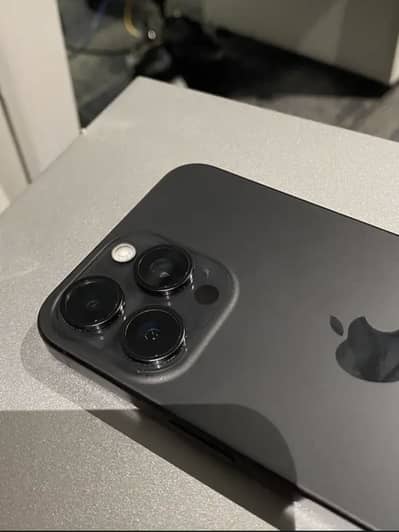 Apple iPhone 15 Pro Max
