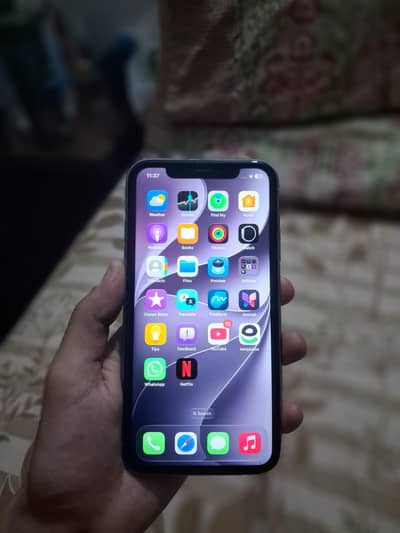 Apple iPhone 11