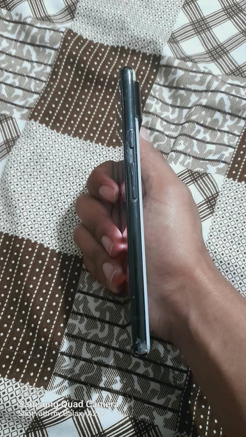 Google Pixel 6 4