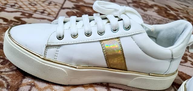 shoexpress branded  shoes size 40/