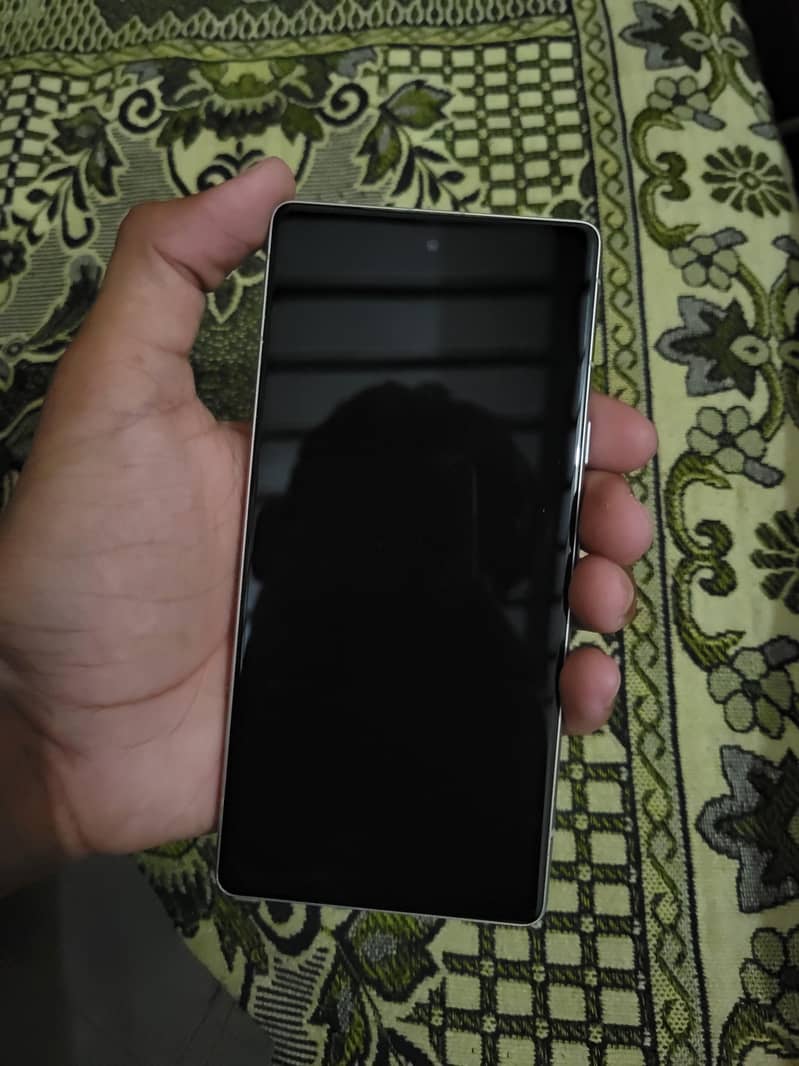 Google Pixel 7a 1