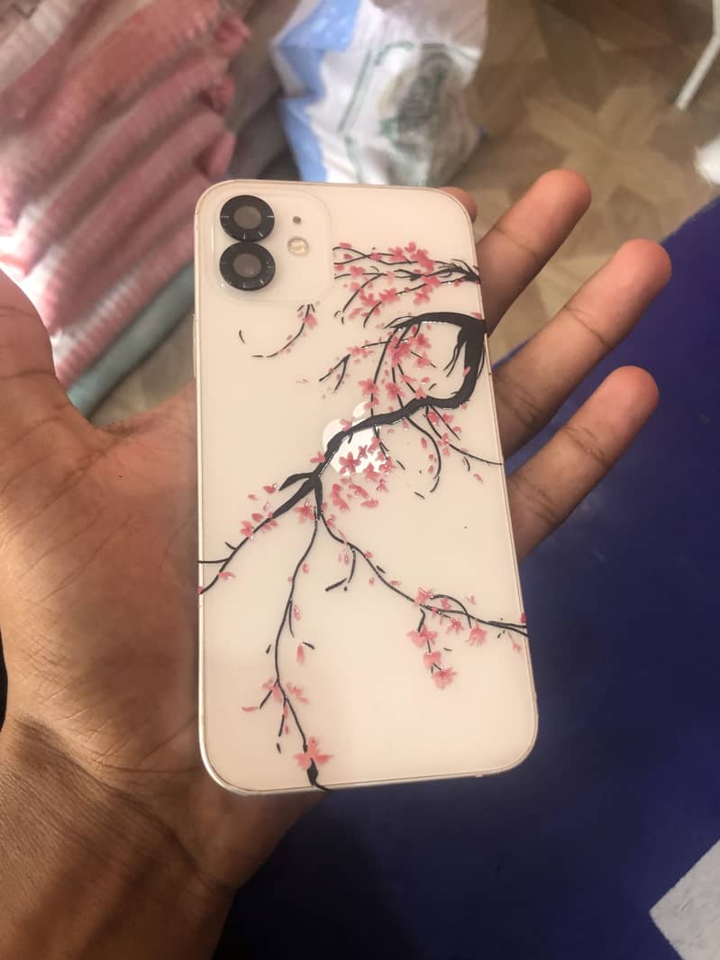 Apple iPhone 12 2