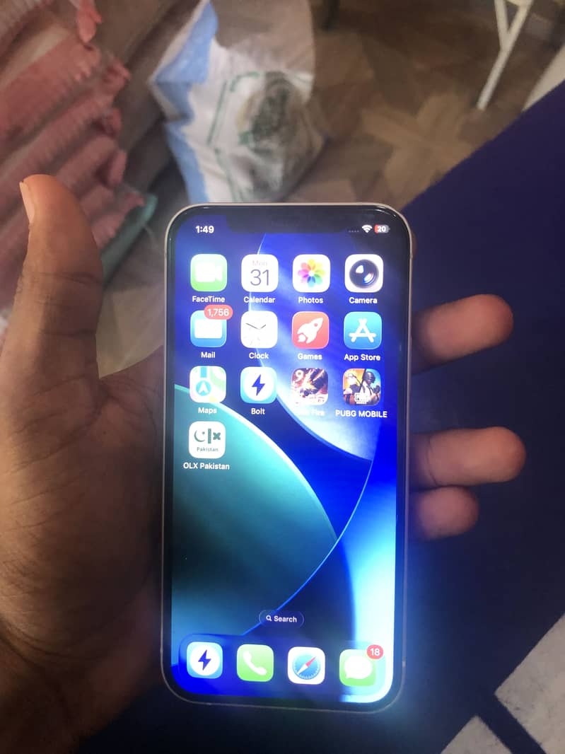 Apple iPhone 12 6