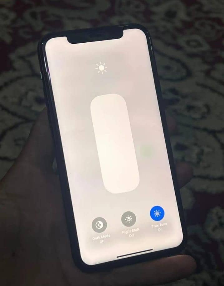 Apple iPhone 11 Pro 1