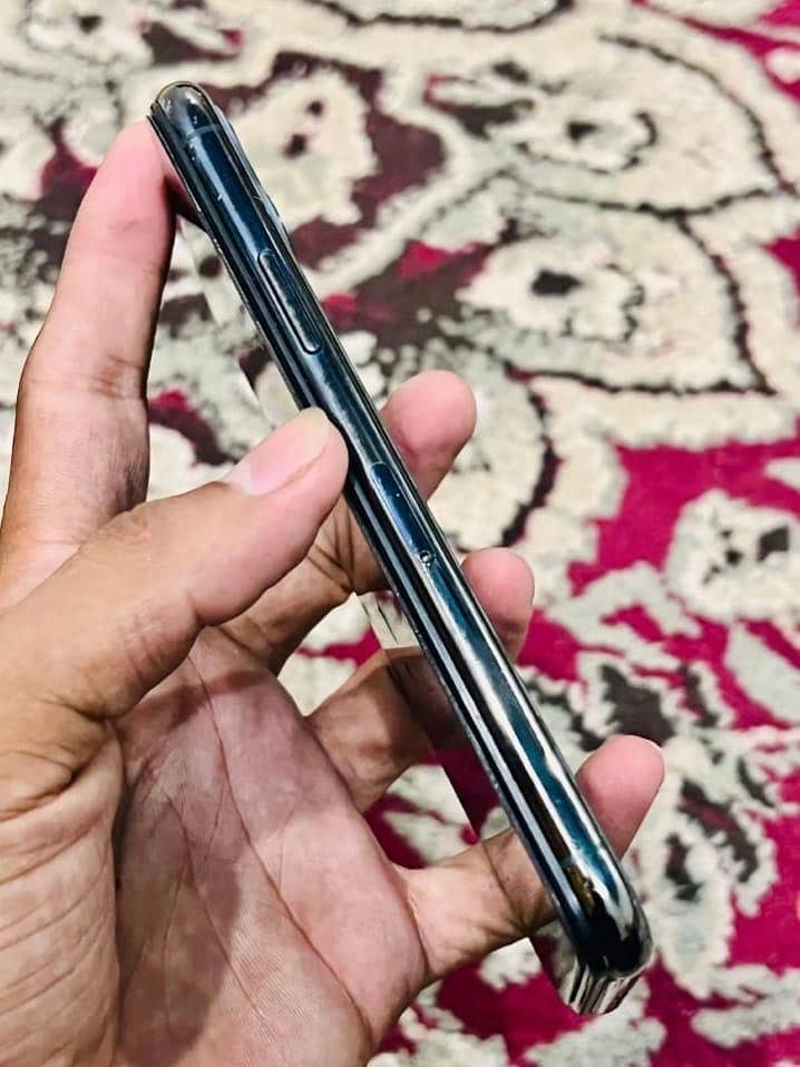 Apple iPhone 11 Pro 5