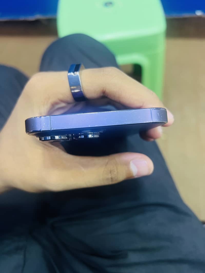 Apple iPhone 14 Pro Max 1