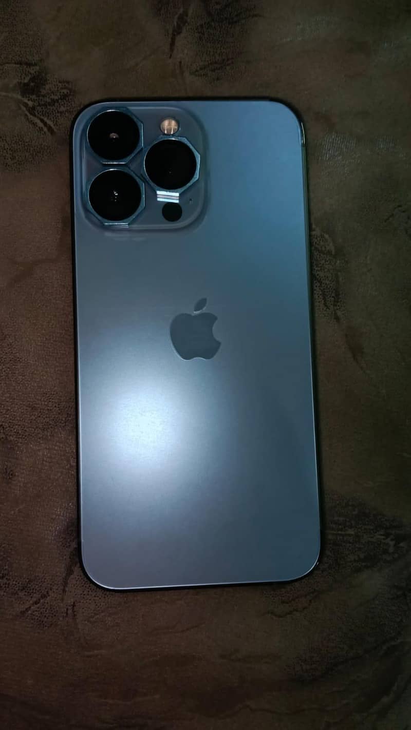 Apple iPhone 13 Pro 0