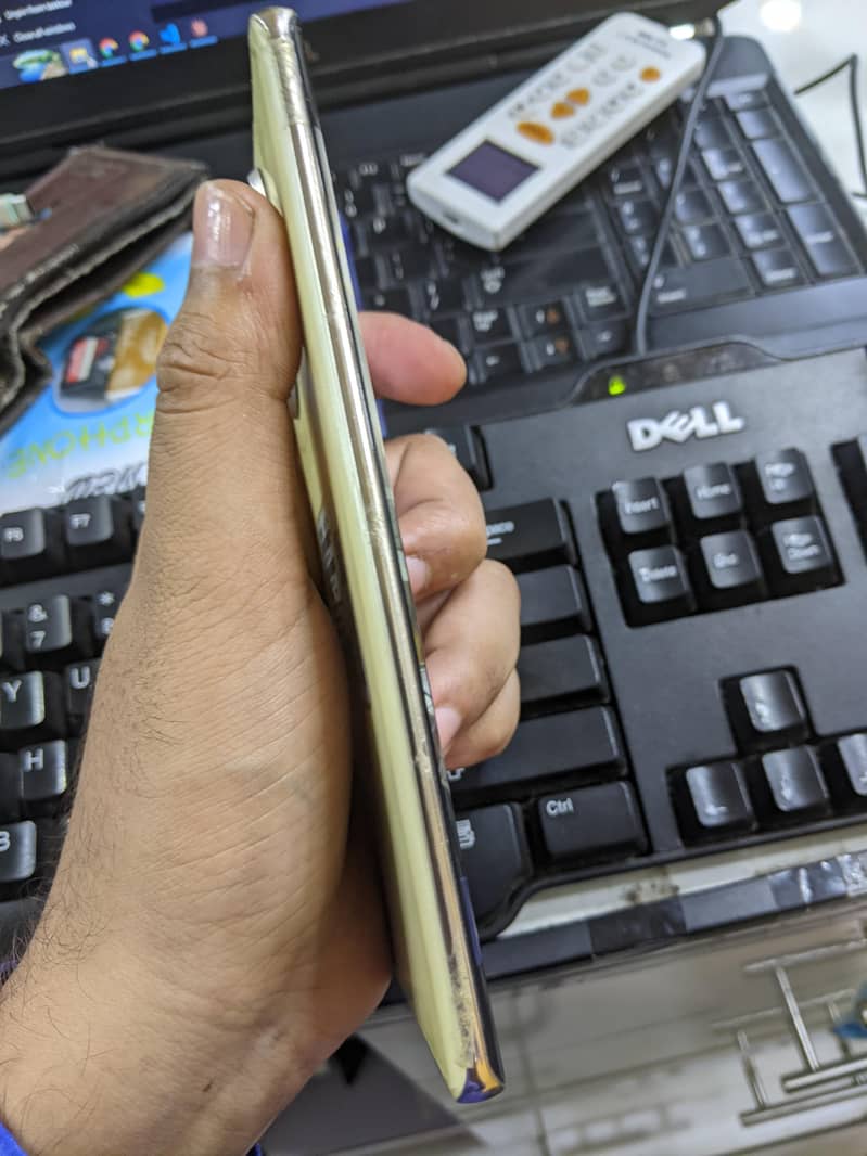 Tecno CAMON 30S 4