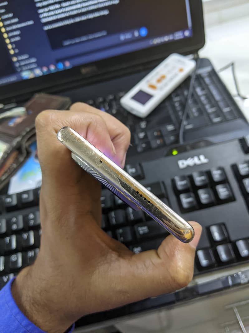 Tecno CAMON 30S 6