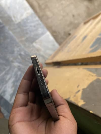 Mobile iPhone 13 pro Max