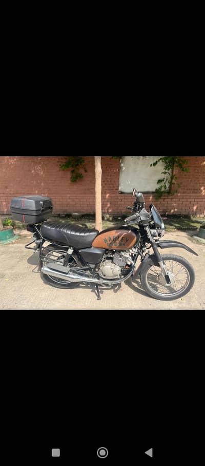 Suzuki GS 150 Red