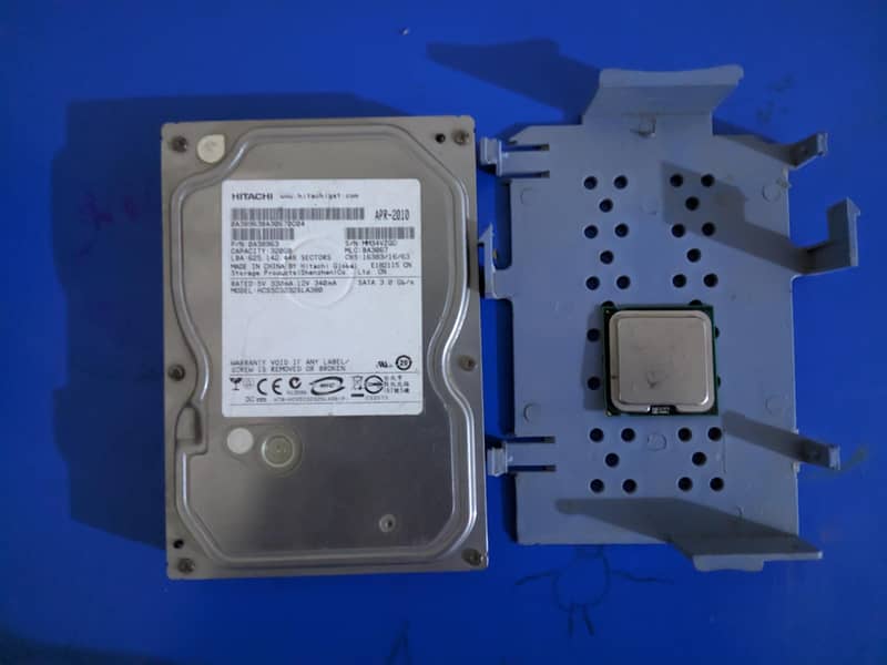 Intel core 2 duo E4500 Processor+320GB HDD (working system pulled) 4