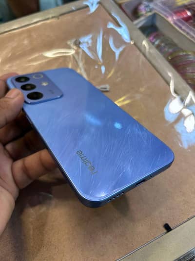 Realme c85