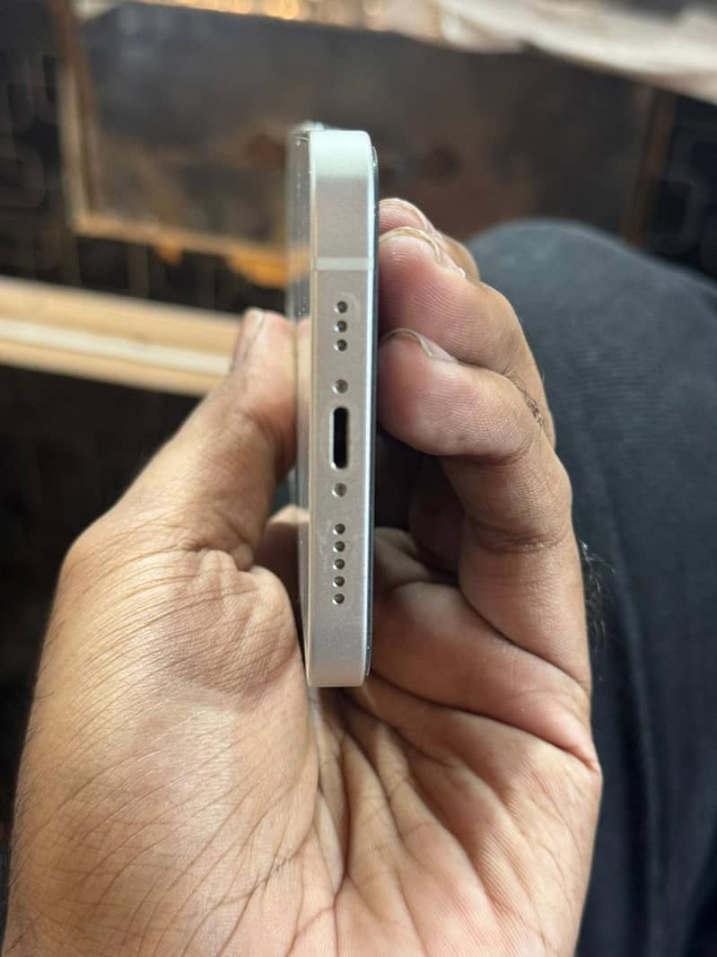 Apple iPhone 12 5