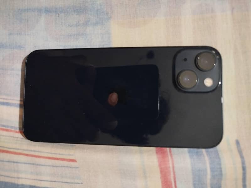 Apple iPhone 13 1