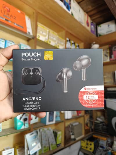 Airpods Pro 2 with Pouch