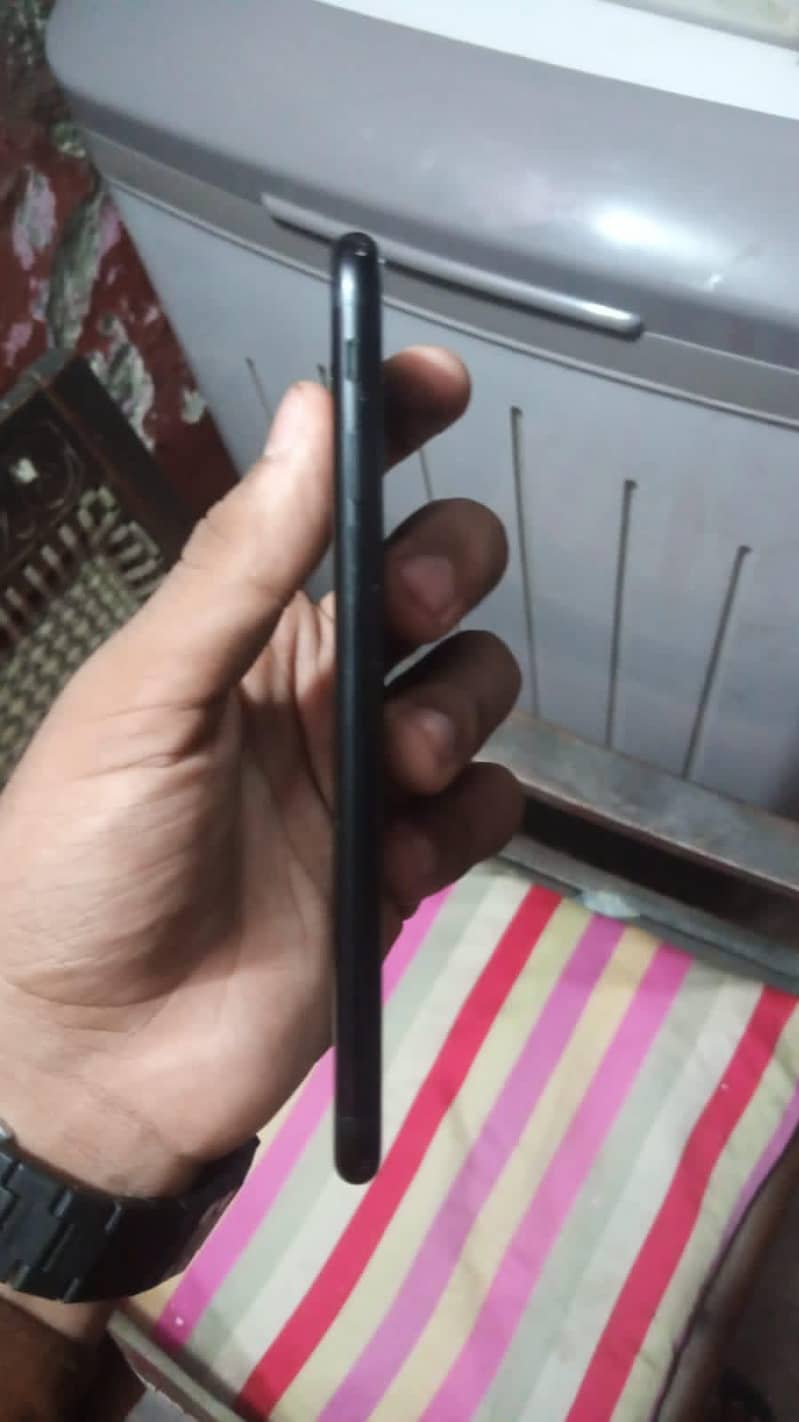 Apple iPhone 7 5