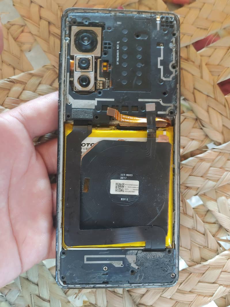 moto edge plus 0