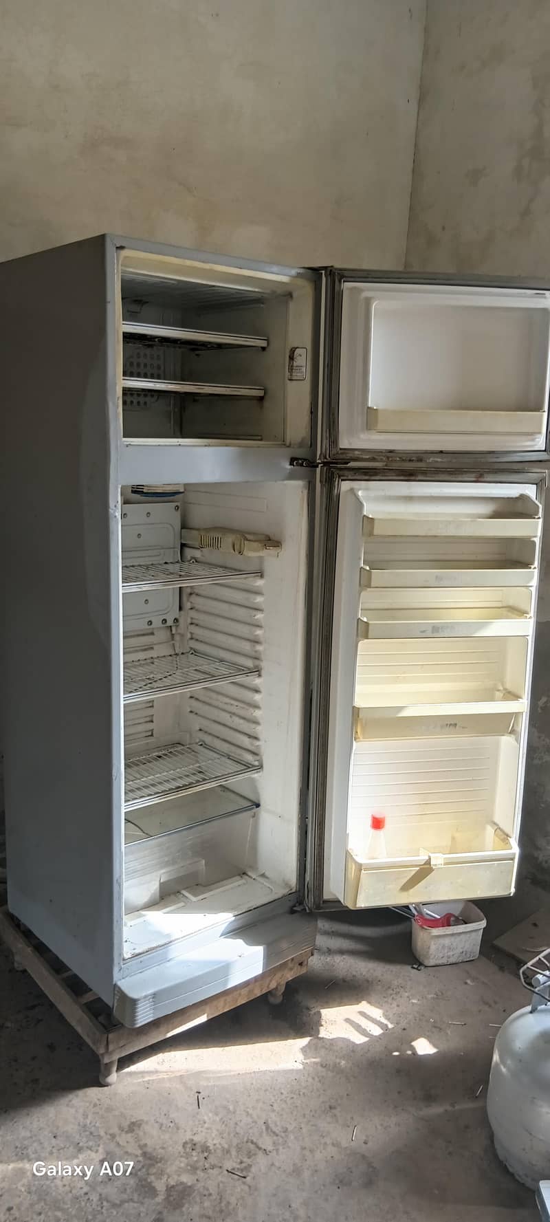 Fridge 1