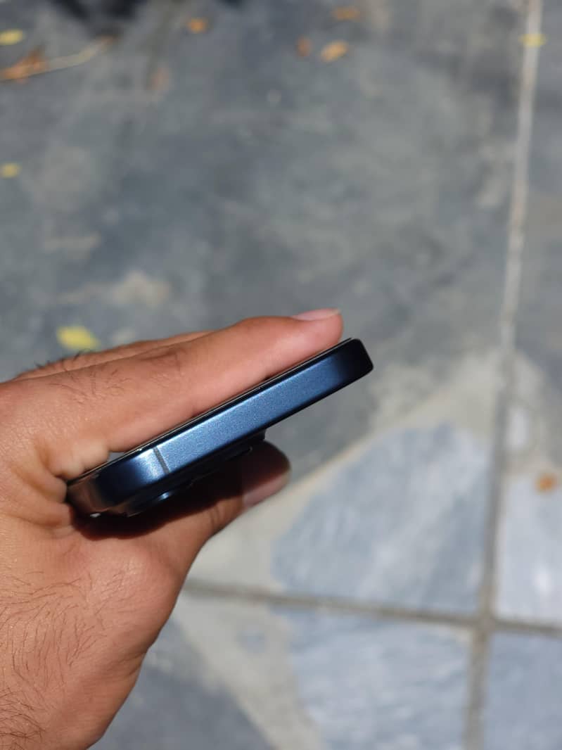 Apple iPhone 15 Pro 1