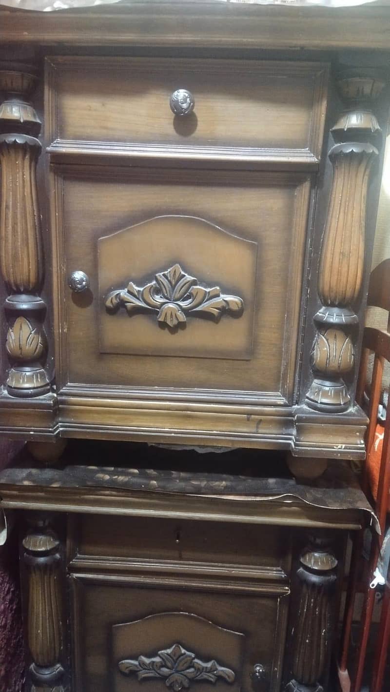 bed side table or dressing 3