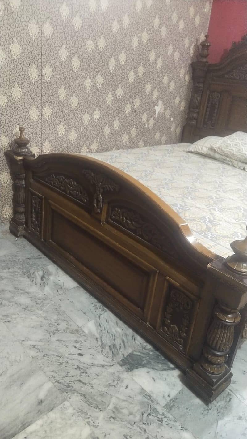 bed side table or dressing 5