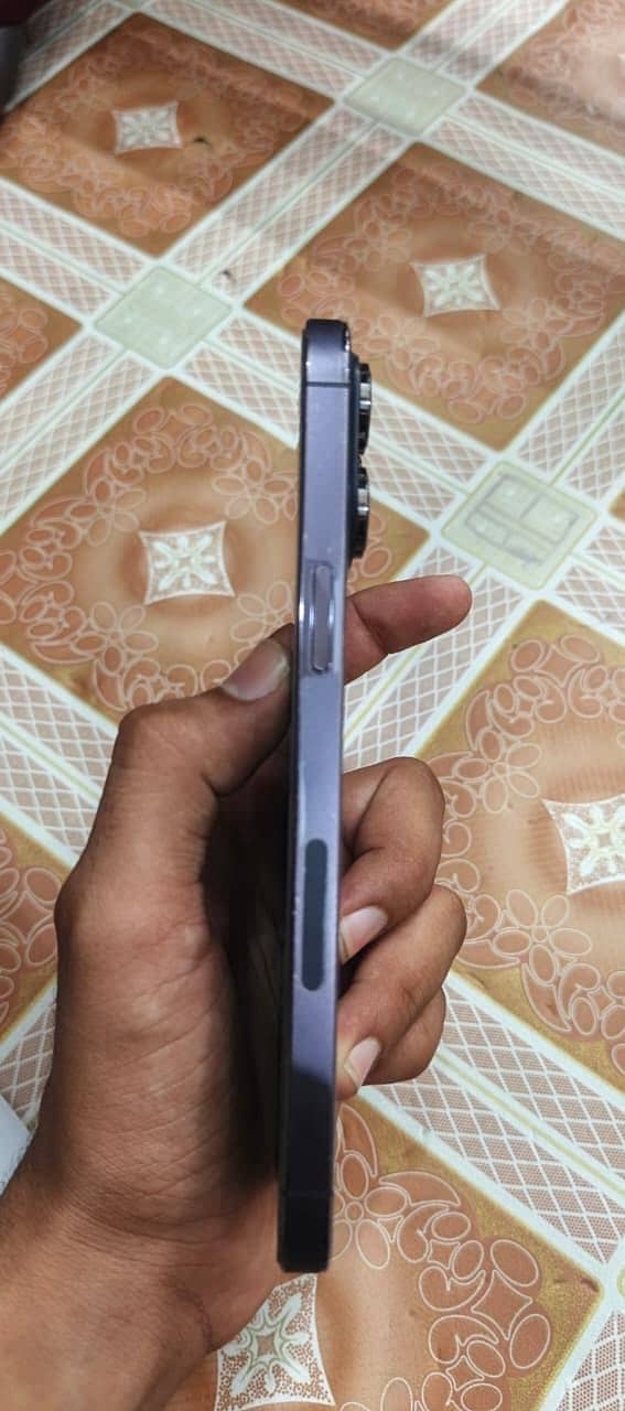 Apple iPhone 14 Pro Max 3
