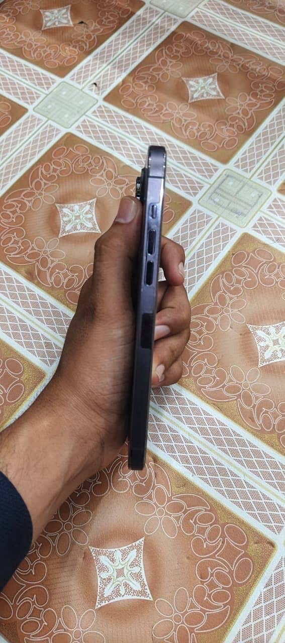 Apple iPhone 14 Pro Max 4