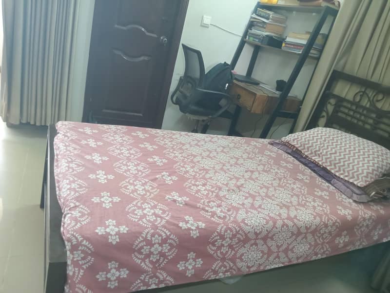 Single Iron bed 1