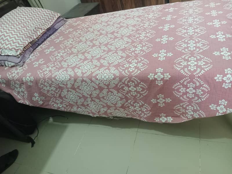 Single Iron bed 4