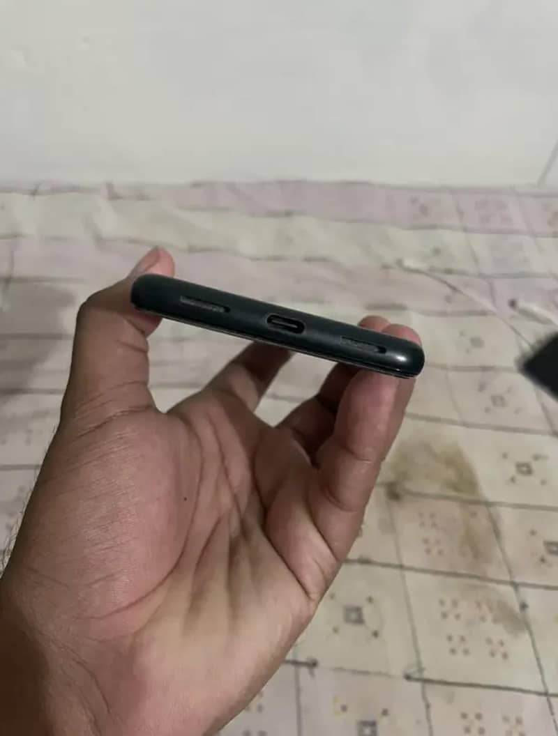 Google Pixel 5a 1