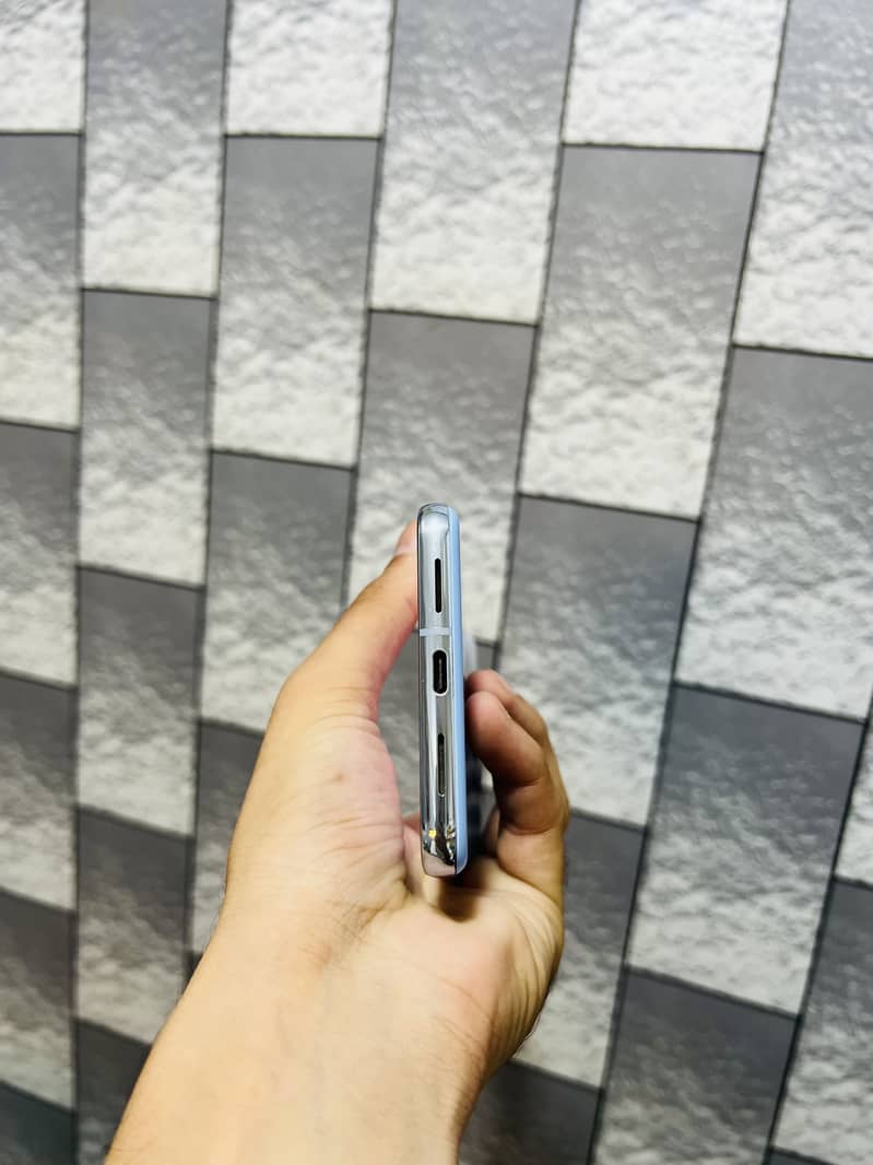 Google Pixel 8 Pro 4
