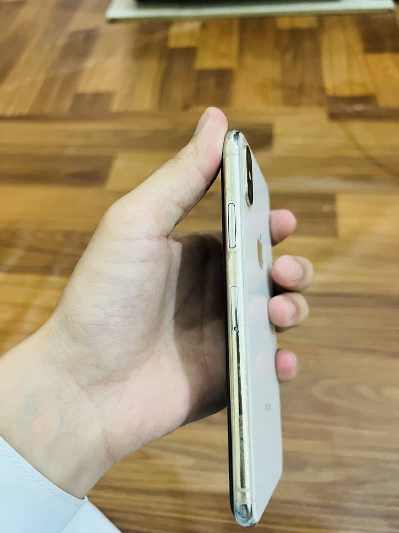 Apple iPhone X 2