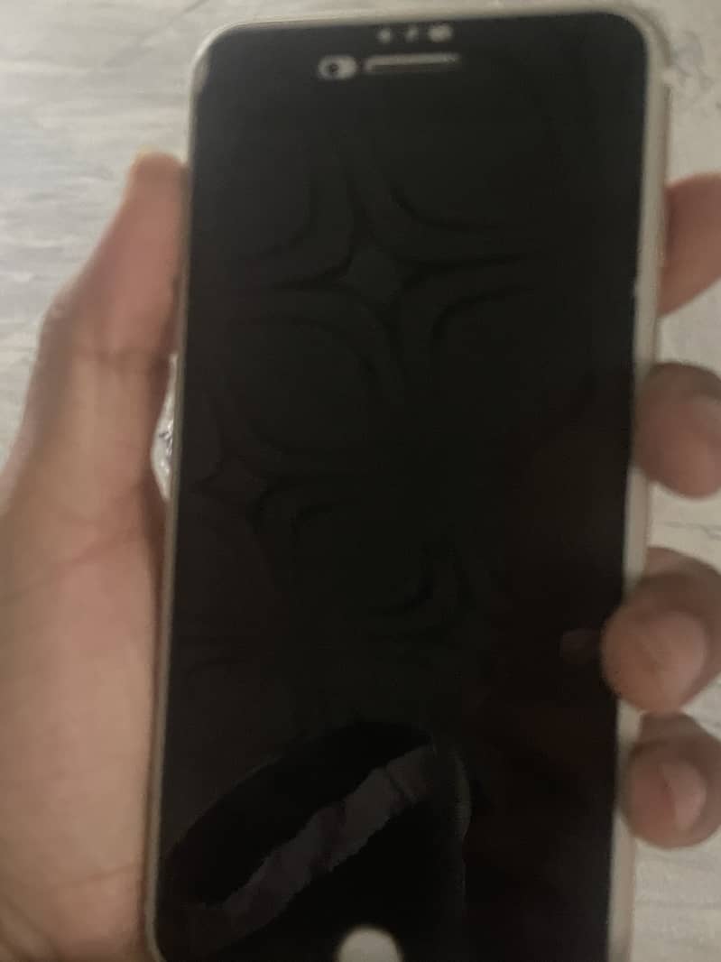 Apple iPhone 7 Plus 2