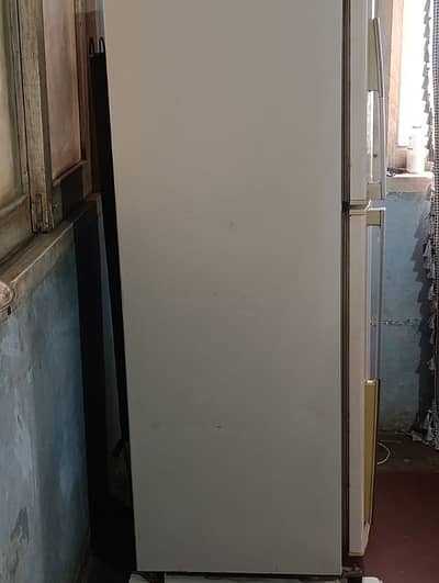 DAWLANCE REFRIGERATOR