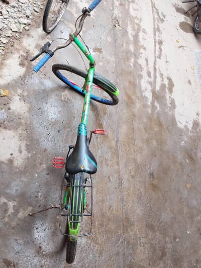 bicycle for sale only 6 month used
