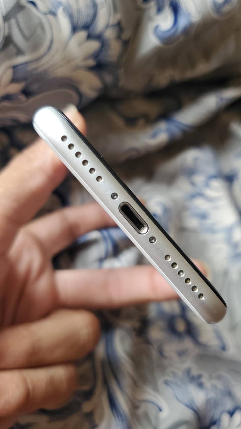 Apple iPhone SE 4