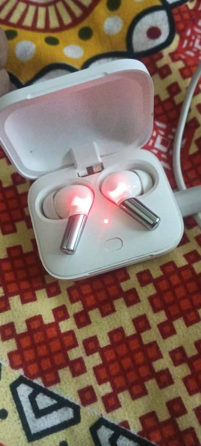 Airbuds