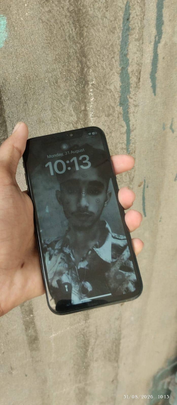 Apple iPhone X 4