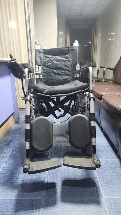 Electric wheel chair by sahara io