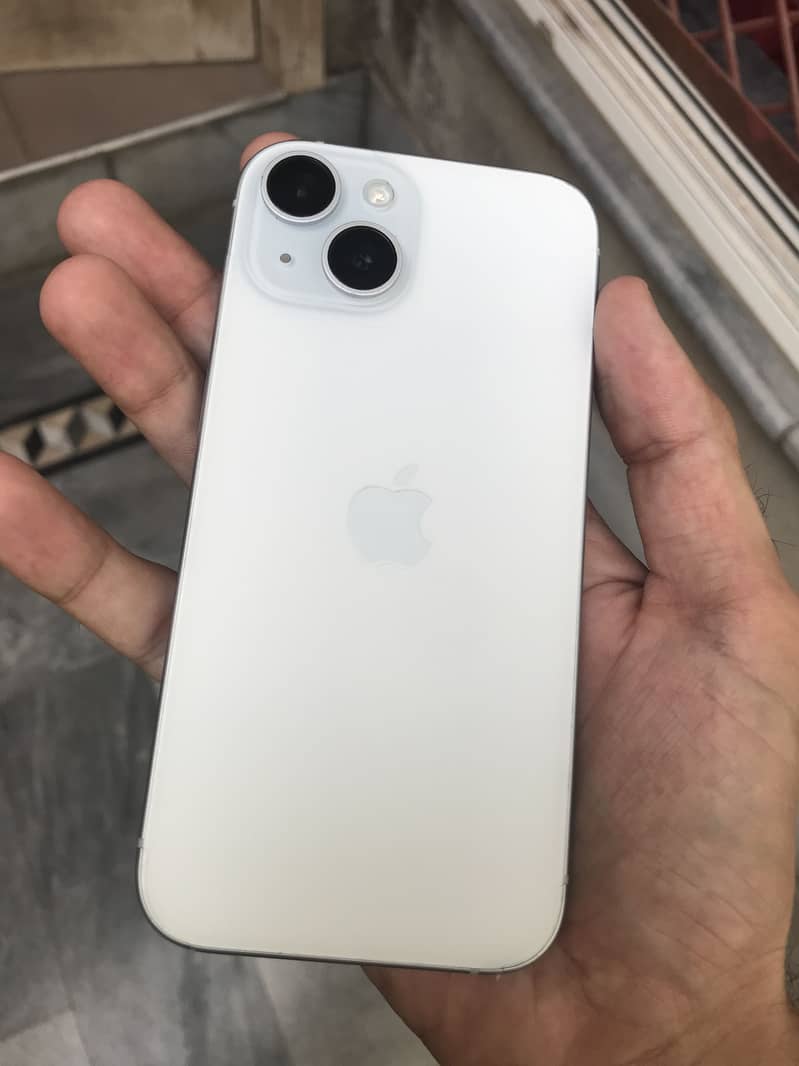 Apple iPhone 15 10