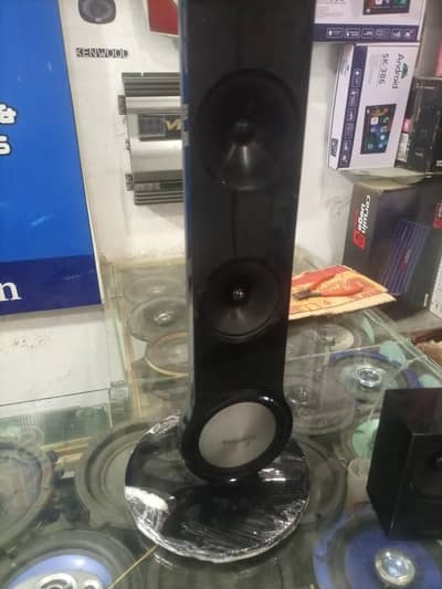 Samsung set of 5 speakers